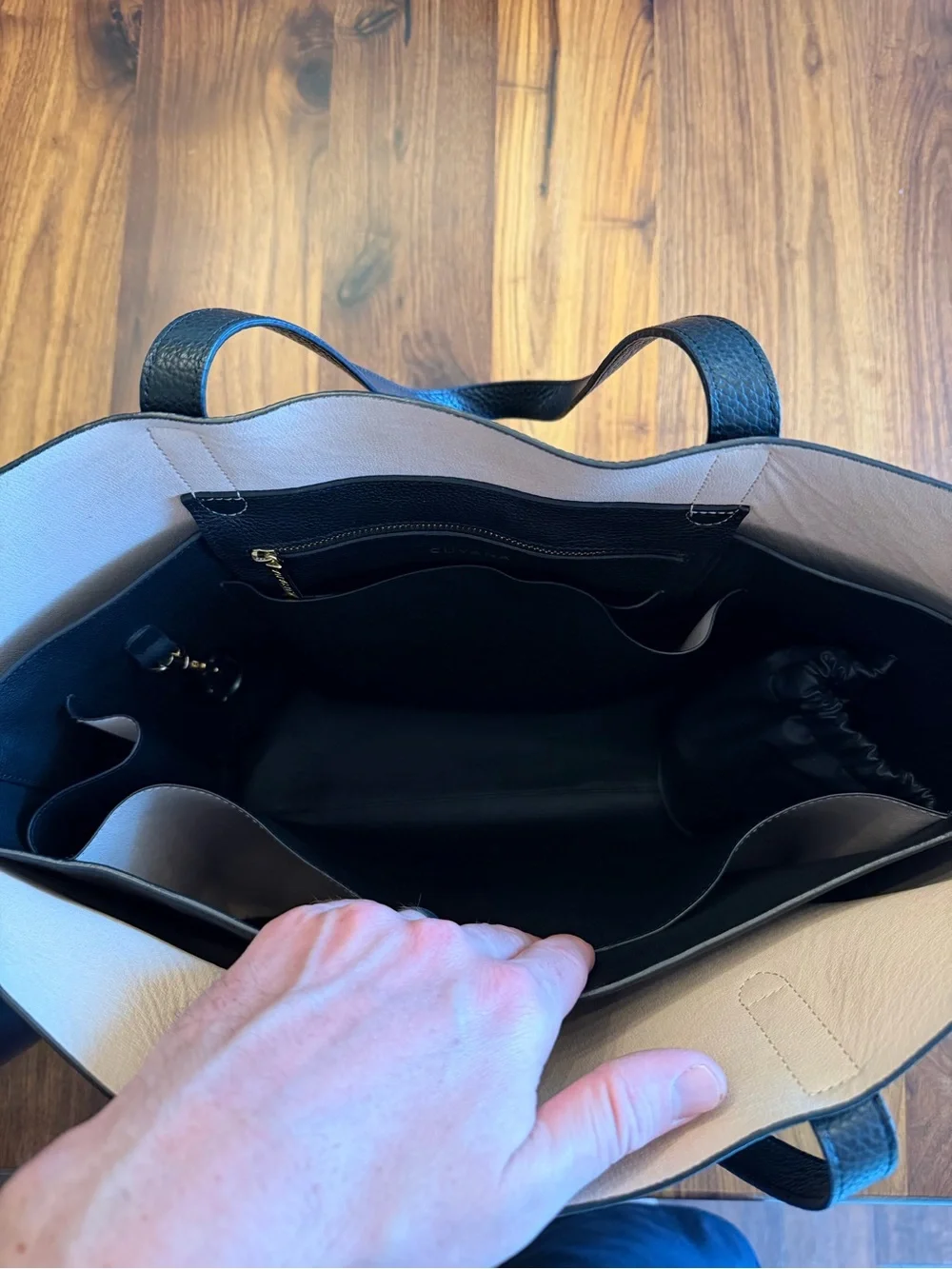 Cuyana Classic Leather Tote Pebbled Black With Insert